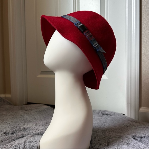 SOLD! on ebay Intrend by MaxMara Accessories Wool Cloche with Ribbon - Picture 4 of 13